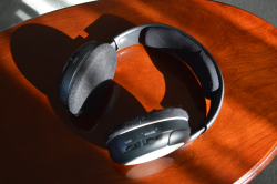 Hifi Sennheiser HDR100 Cordless Headphones.